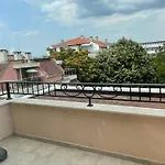 Luxury Penthouse At Valencia Gardens Apartment