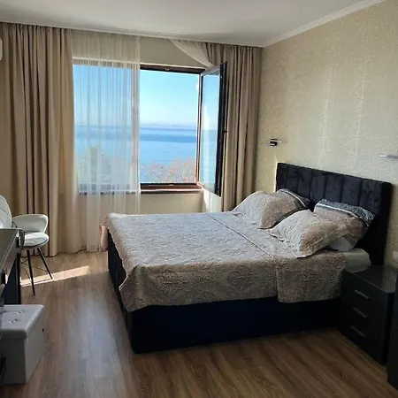 Luxury Penthouse At Valencia Gardens * Burgas