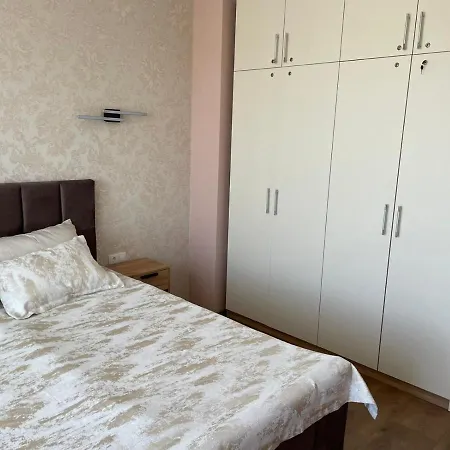 Luxury Penthouse At Valencia Gardens Апартамент *