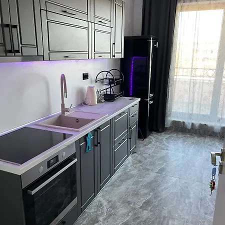 Апартамент Luxury Penthouse At Valencia Gardens Бургас