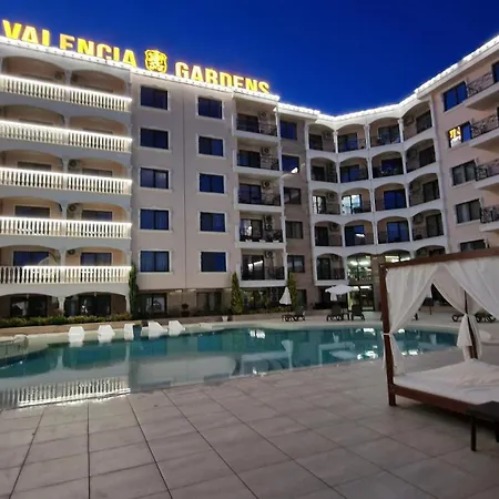 Luxury Seaview Penthouse At Valencia Gardens